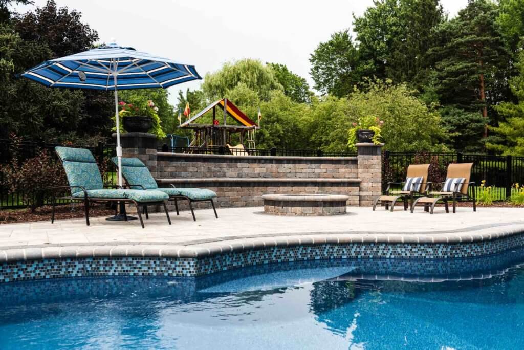 Pool design and fire pit ideas
