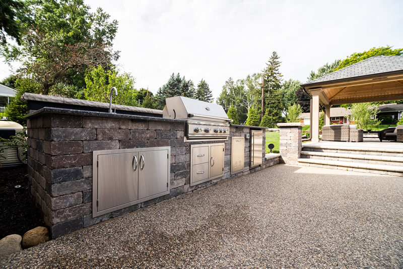 Northville, MI Outdoor Kitchen with Built-in Gas Grill